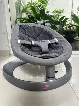 *PRELOVED* Ayunan Bayi baby swing bouncer nuna leaf curv granite