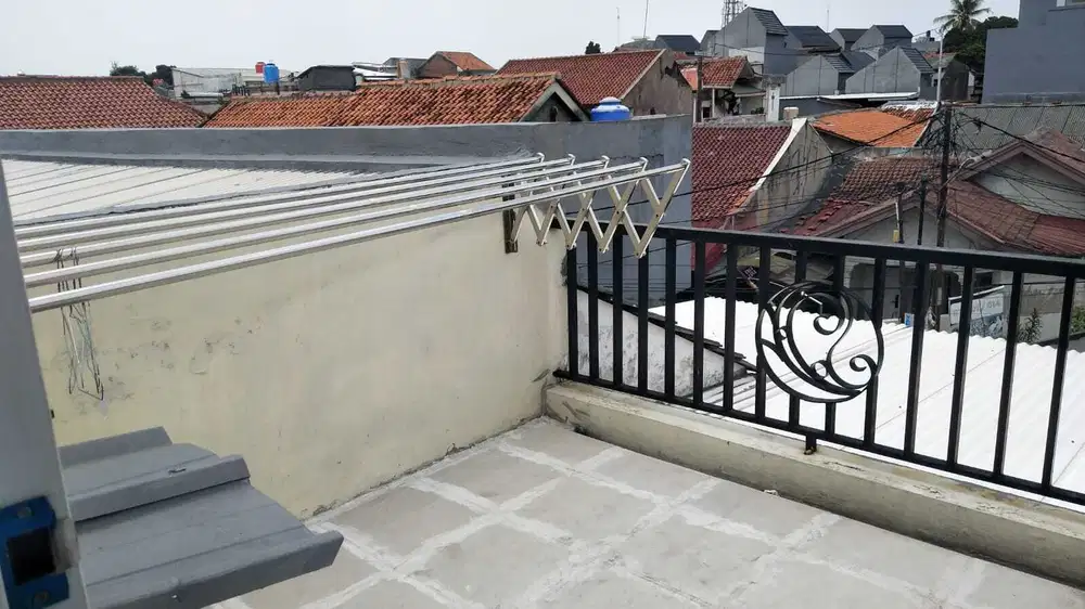 Dijual Rumah Kost Sudah Renovasi di Karang Tengah Permai