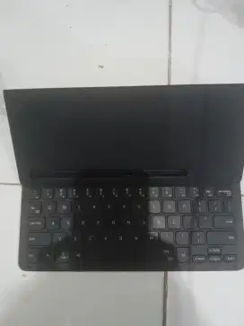 Di jual book cover keyboard slim galaxy tab s7 s8