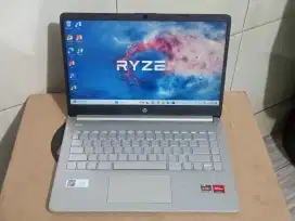 Laptop HP 14s fq1xxx AMD Ryzen 5 5500U RAM 8/512 GB