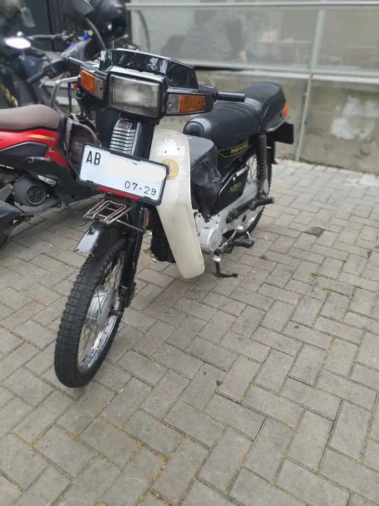 Honda Astrea 800 (Asdap)