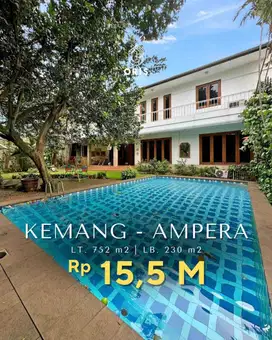 Rumah Terawat Halaman Luas Ada Pool di Ampera Kemang Jakarta Selatan
