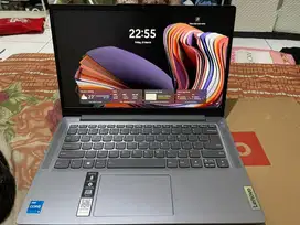 LAPTOP LENOVO slim 3/14 icore i5 ram 16GB SSD 512 GB