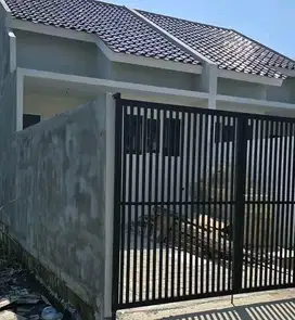Rumah Baru Gress  Di Medokan Sawah Timur Surabaya
