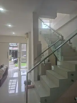 Dijual Rumah Siap Huni  Bangunan Mandiri Cluster Flamboyan