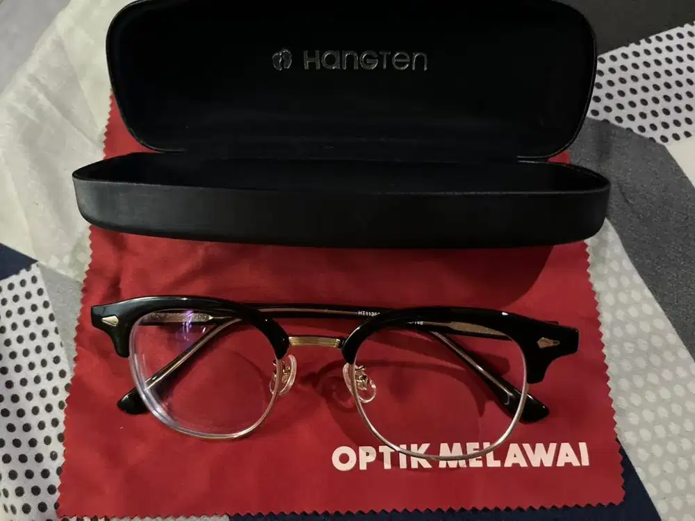 Kacamata hangten glasses melawai optik