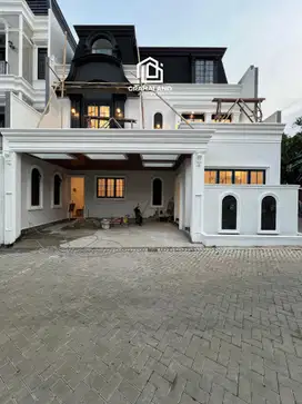 Rumah Baru Mewah Dalam Cluster Pinggir Jalan Raya Di Jagakarsa
