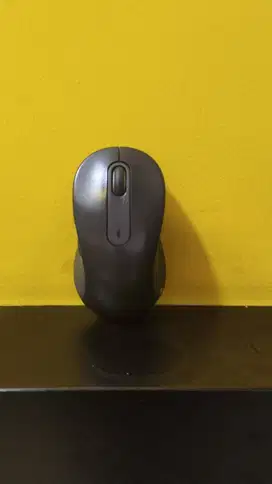 Logitech M650 Wireless Mouse