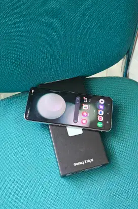 Samsung Galaxy Flip 5 512gb sein mulus fullset ori ada bonus
