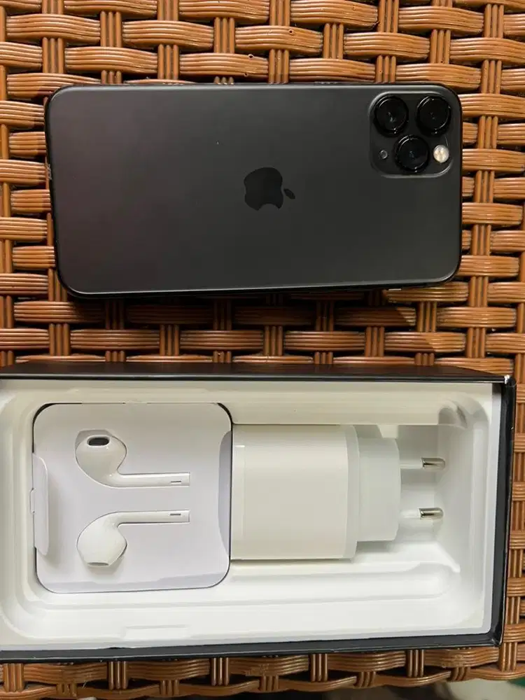 iphone 11 pro max 256gb sudah cukup