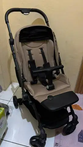Dijual preloved stroller versee cocolatte