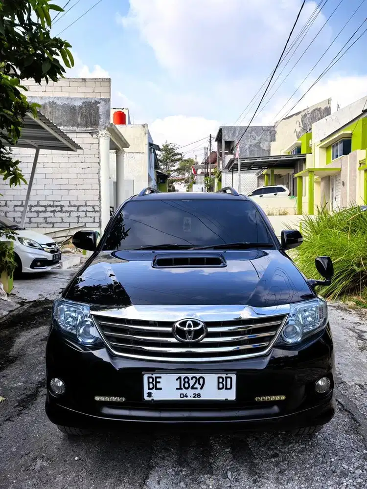 Totota fortuner G MT diesel