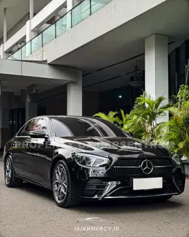 LOW KM MERCY E300 AMG W214