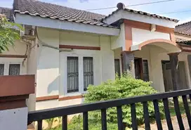 Rumah luas jual murah di bulevard hijau harapan indah bekasi