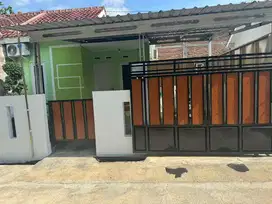 Dijual Rumah + Perabot (Sepaket)