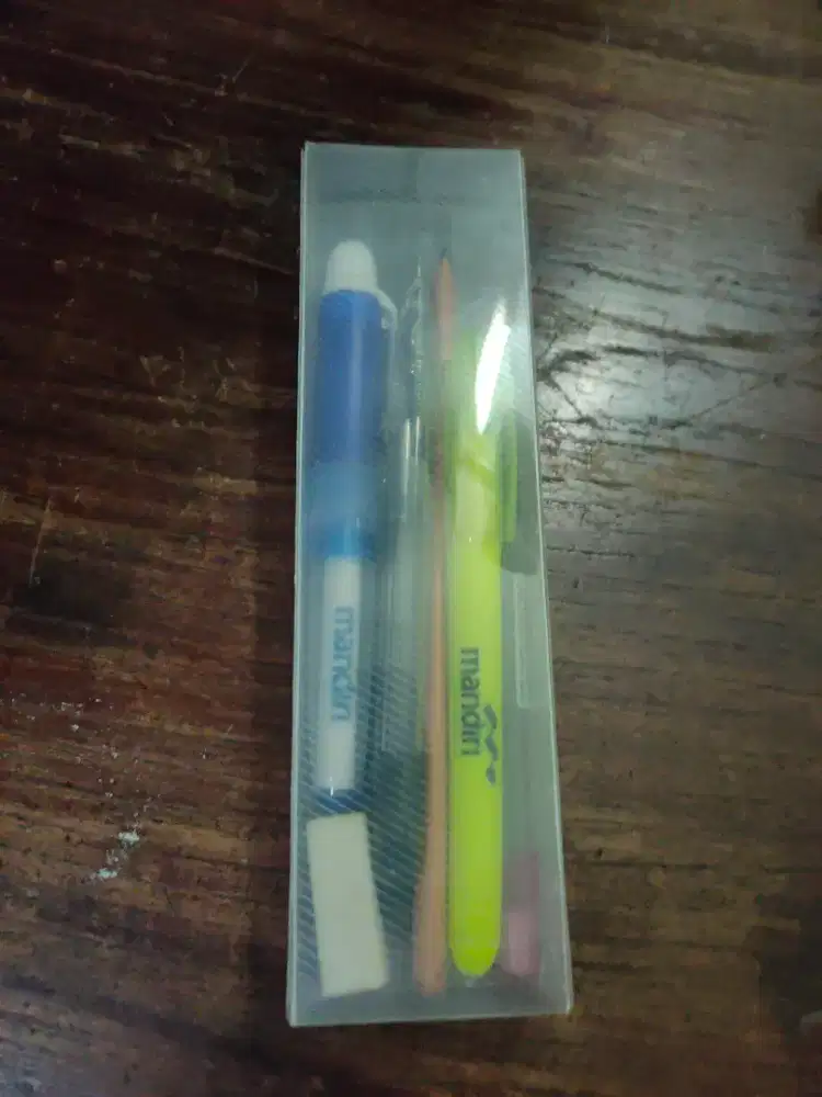 I set kotak pensil