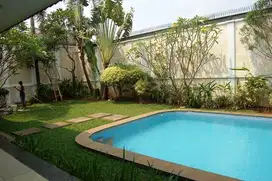 DISEWAKAN RUMAH DI JLN. KEMANG TIMUR BANGKA MAMPANG PRAPATAN  JAKARTA