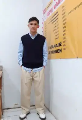Saya sedang nyari kerjaan butuh kerjaan apa aja