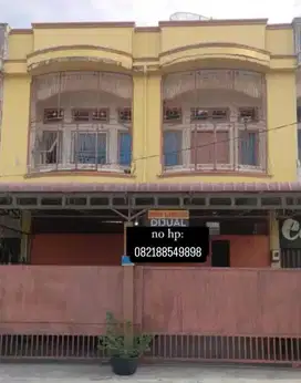 dijual rumah 2 ruko