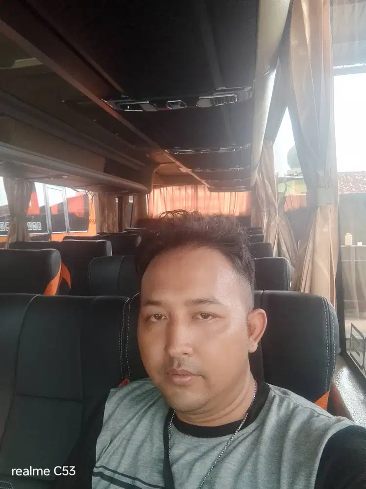 Cari pekerjaan supir pribadi