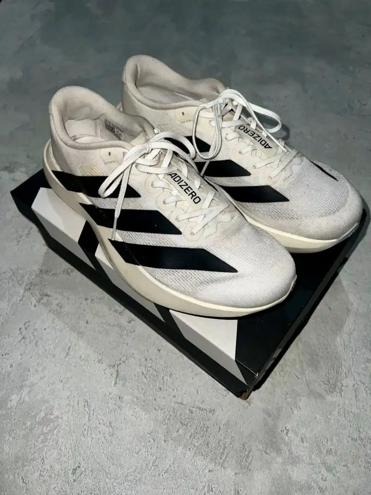 Sepatu Adidas Adizero EVO SL Size 9 / 43 EUR / 27,5 cm Lari Running