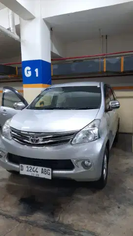 Avanza G 2014 warna silver