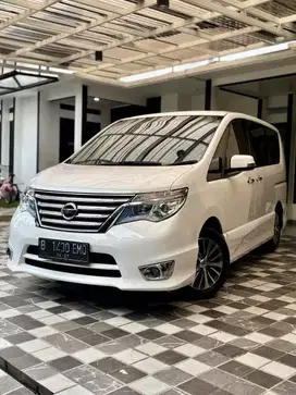 Dijual Nissan Serena 2.0 Highway Star [ HWS ] AT Matic 2016 Facelift