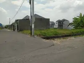 Tanah Strategis Jalan Utama Gumpang Kartasura dekat UMS utk Kos Toko