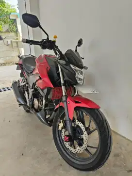 Jual motor pribadi tangan sendiri pemakaian pertama.
