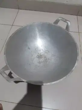 Penggorengan Wajan Besar Alumunium