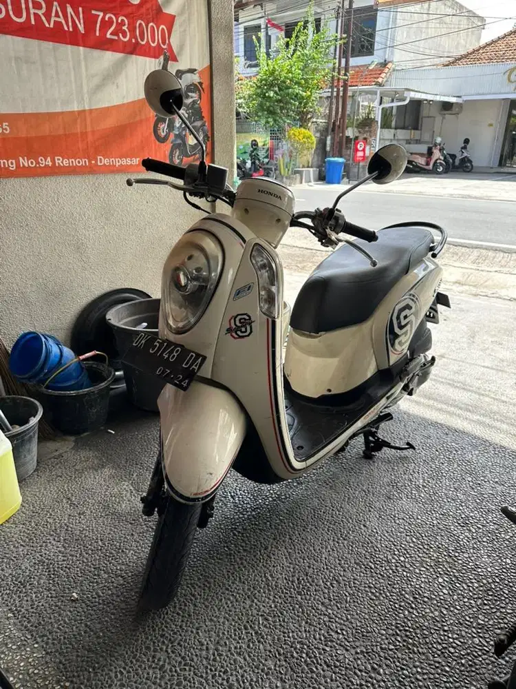 Scoopy fi 2014 cream deva motor