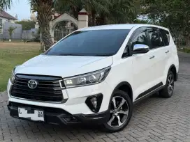 Toyota Innova Venturer Diesel 2020 Matic Putih Terawat