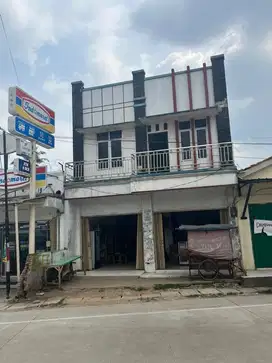 Di sewakan ruko 2 lantai tahunan