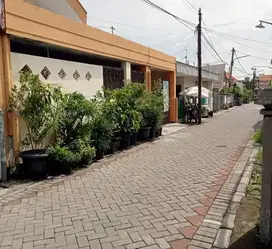 Rumah siap huni termurah lokasi di manyar sabrangan dekat Kertajaya