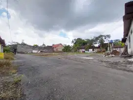 Tanah Pekarangan Luas di Ngaglik, Cocok untuk Hunian