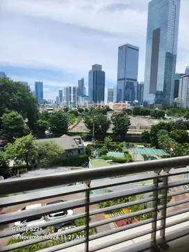 Apartemen Full Furnished 3 Bedroom Di The Peak, Setiabudi