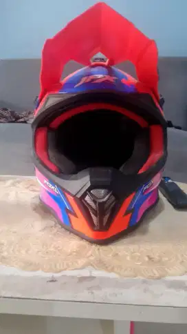 Helm Cross Anak