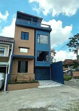 Jual Rumah Villa Murah 3 lantai Di DAERAH PUNCLUT BANDUNG UTARA