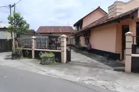 Tanah Luas Super Strategis Dekat Tugu Jogja, Siap Bangun Usaha!