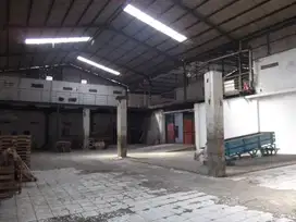 DILELANG Gudang MURAH 2 lantai siap pakai di Jl. RH. Kosasih