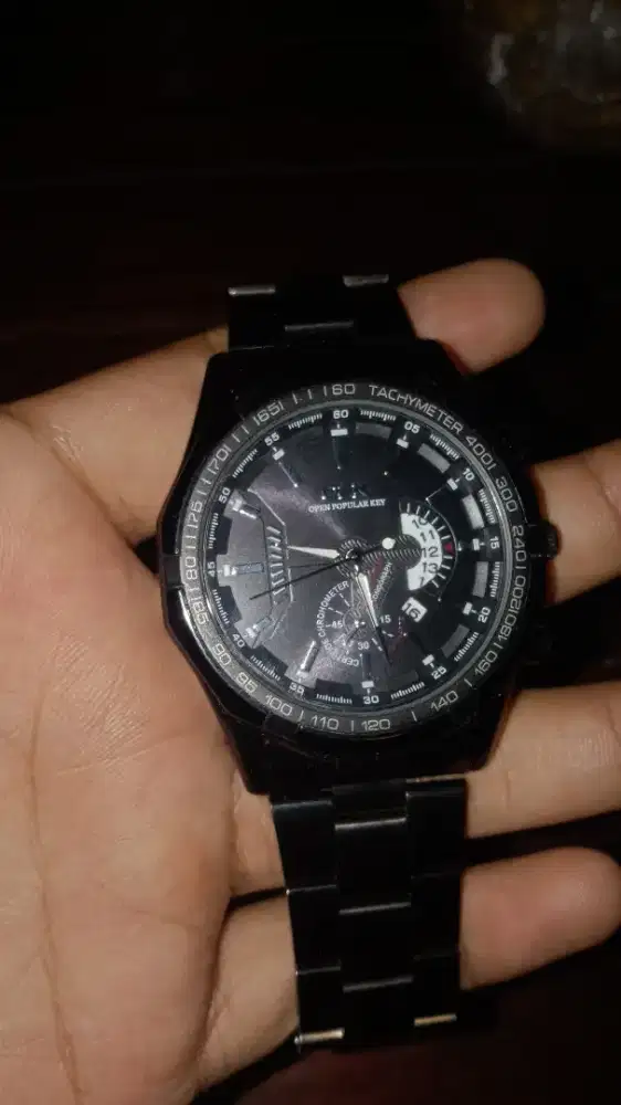 jam tangan bekas