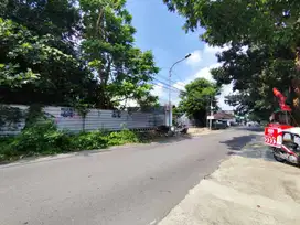 TANAH LUAS STRATEGIS MURAH DEKAT JOGJA BAY MAGUWOHARJO SLEMAN YOGYA