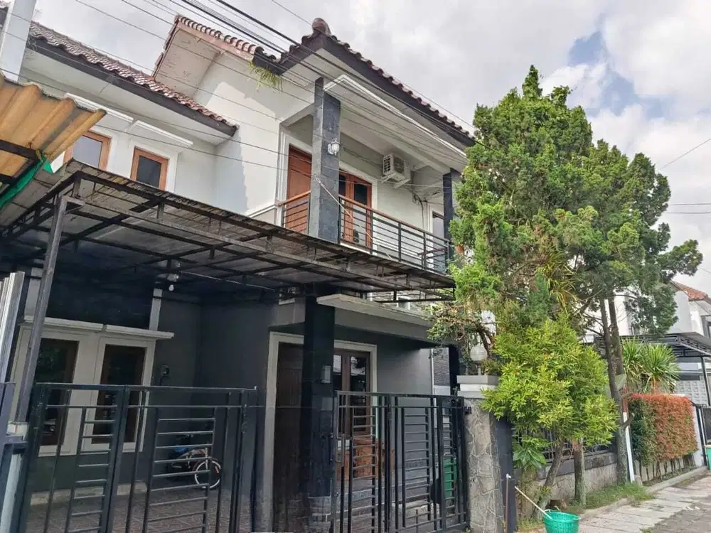 Rumah Bagus Dalam Perum Di jl. Magelang km 6 Dekat JCM, Kampus UGM