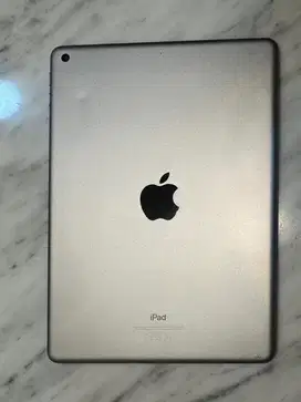 iPad Generasi 6 128GB Space Grey 2018 9.7 Inch Wi-Fi Only NORMAL
