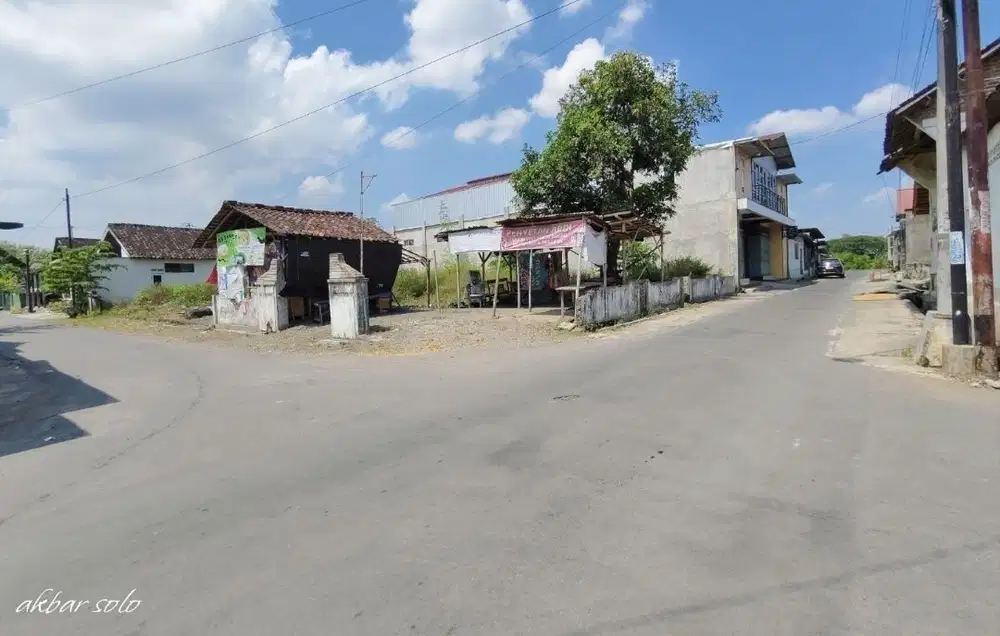 Tanah 2muka mayang dekat jl raya