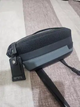 Di jual sling back tumi ori