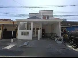 RUMAH MEWAH SIAP HUNI MODERN SAWOJAJAR