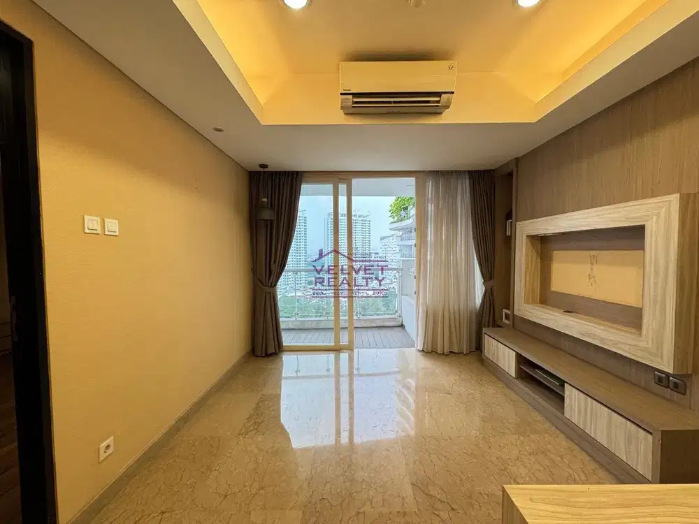 Dijual Apartemen The Royale Springhill Kemayoran 1BR Luas 79m2 VR1091