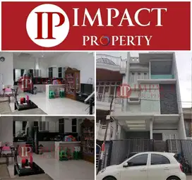 RUMAH KELAPA GADING