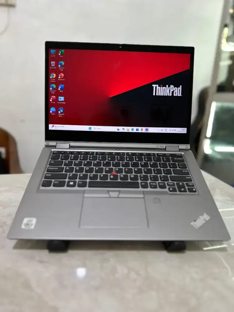 LENOVO THINKPAD L13 Yoga
Intel Core i5 10Th